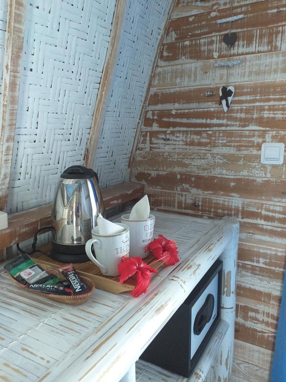 Bed and Breakfast Casa Azzurra Гили-Эйр Экстерьер фото